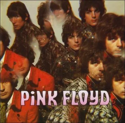 Leur premier album, paru en 1967 et presqu'entirement compos par le gnial Syd Barrett, fut un sommet de quel mouvement du rock ?