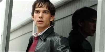 Dans "Jake 2.0", par quoi Jake est-il contaminé ?