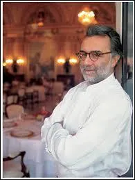 Trois fois toil,  lui seul !