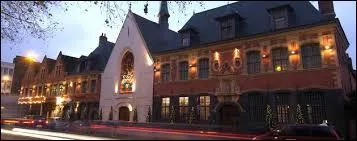 L'Ermitage Gantois est un palace de la ville de :