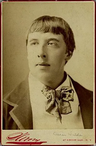 Oscar Wilde (1854-1900), crivain, exera sa plume piquante  plusieurs reprises notamment pour dire :