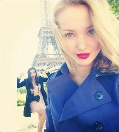 Est-elle dj alle en France ?