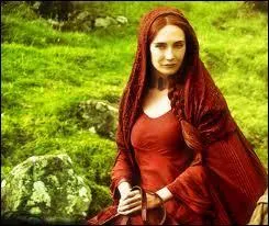 Comment s'appelle la prtresse rouge du culte de R'hllor ?