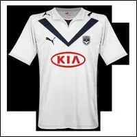  qui appartient ce maillot ?