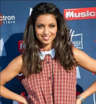 Adolescente, Tal jouait de la guitare et :