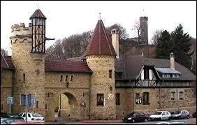 Nous partons maintenant � la d�couverte de la ville de Forbach. Pour ce faire, nous devons-nous rendre ...