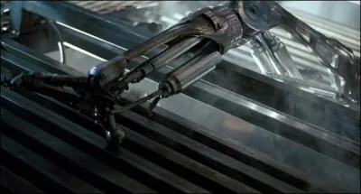 Comment est dtruit dfinitivement le Terminator  la fin du film ?