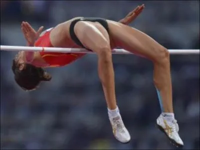 Combien de sauts le dcathlon contient-il ?