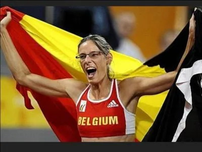 Dans quelle discipline Tia Hellebaut est-elle une spcialiste ?