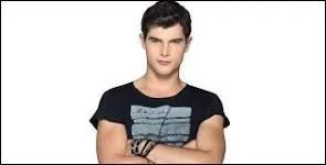 Qui casse la guitare de Diego ?