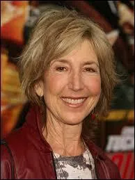 Qui joue Madame Wells ?