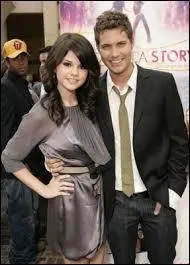 Au fait, Dominique (la martre) a deux filles, elle a 50 ans, mais quel est son ancien mtier ?