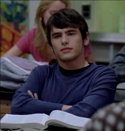 Quelle est la marque et le modle de la voiture de Chad, un lve de M. White ?