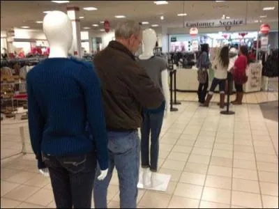 D'aprs vous, qu'est-ce qui serait utile  ce monsieur ?