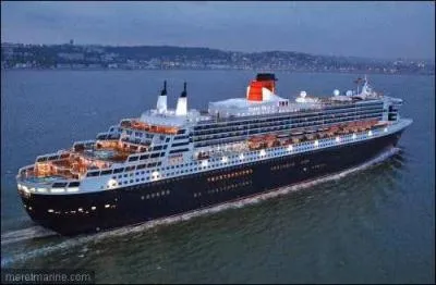 En dcembre 2003 les chantiers de Saint-Nazaire terminaient l'un des plus beaux paquebots transatlantiques jamais construits, le Queen Mary II.  Paquebot  vient de :