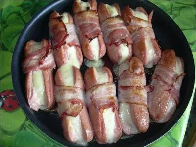 Qu'est-ce qui est salutaire selon le groupe des  Trois Jean  pour chasser une migraine ?