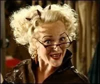 Avec quelle peau d'animal est fait son sac  main ?