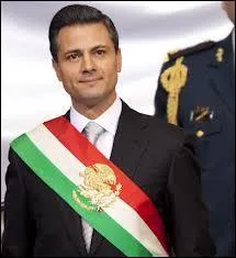 Depuis le 1/12/2012, Enrique Pea Nieto est le nouveau prsident du Mexique, (ou prsident de la Rpublique). Qui tait le prsident sortant ?
