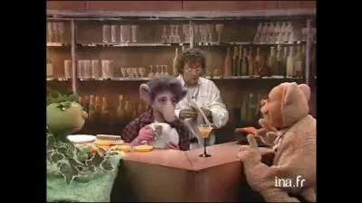 Camarades, on vous spolie, on vous exploite, disait-elle !