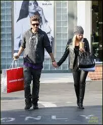 Avec qui est-elle en couple ?