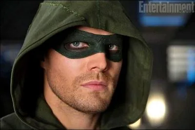 A qui appartenait la capuche verte de Arrow au dpart ?