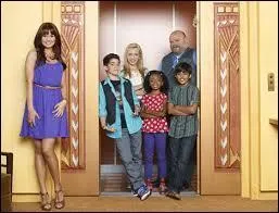 Comment les enfants qu'elle garde s'appellent-ils ?