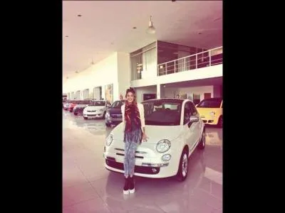 Pour son anniversaire Martina a eu une voiture...