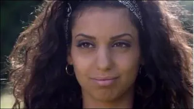 Cocher la chanson qui est d'elle.