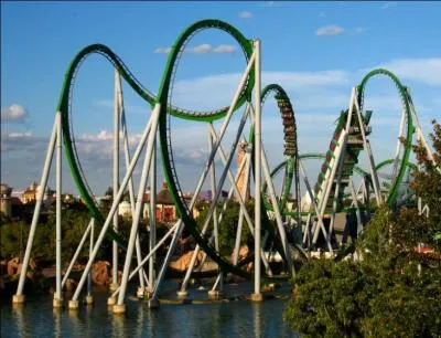 Quel est le nom exact de ce roller coaster ?