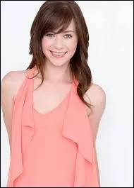 Qui met des mdicaments dans le smoothie de Kaylie (saison3)