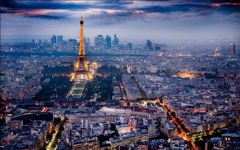 Quelle est l'avenue la plus large de Paris ?