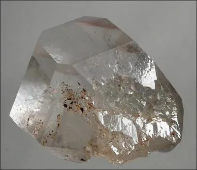 Lequel de ces termes ne dsigne pas une impuret du diamant ?