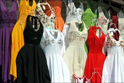 Zalando propose une gamme constitue de :