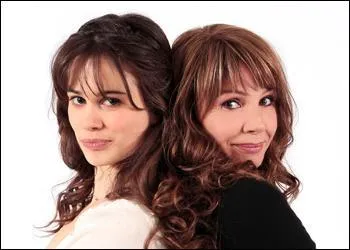 Sur cette photo, qui sont ces deux personnes ?