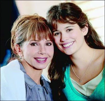 Qui sont ces deux jeunes femmes ?