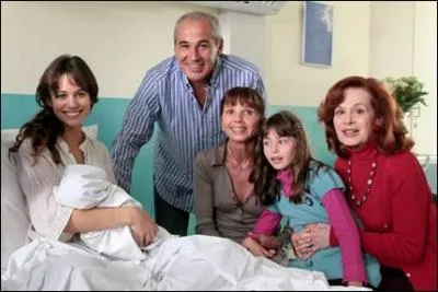 O se trouve Clem et avec qui se trouve-t-elle ?