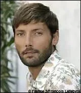 Thomas aime les hommes :