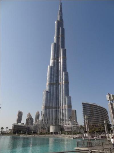 Comment se nomme la tour la plus haute du monde ?