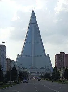 O se trouve la tour  Ryugyong  ?