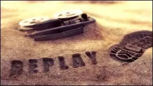 Combien voit-on de personnages dans  Replay  ?