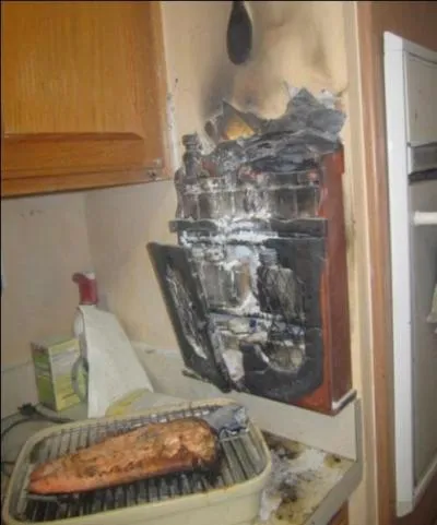 De Laurent Ruquier : Le chou-fleur, ça pue quand tu l'achètes, ça pue quand tu le cuisines, ça pue quand tu le manges ... A la limite, c'est ...