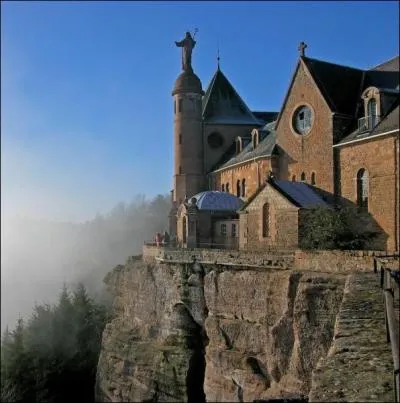 Quel dpartement ne touche pas  celui du Bas-Rhin ?