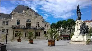 Je vous emmne  la dcouverte de la ville de Saint-Dizier. Nous nous rendons donc dans le dpartement ...