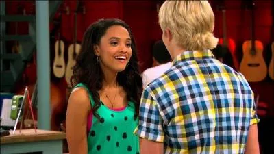 Qui tait la petite amie d'Austin avant Ally ?