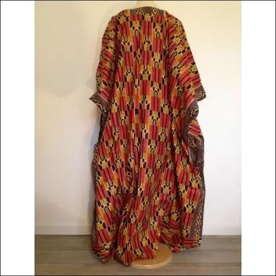 Dans quelle rgion du monde le  boubou  est-il un vtement traditionnel ?