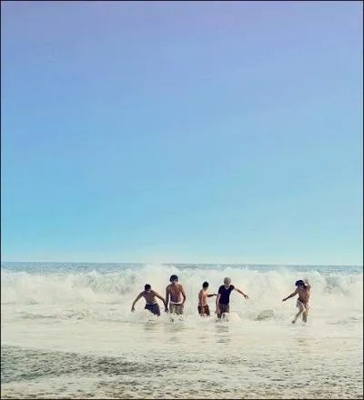 Avec qui Louis est-il en couple ?