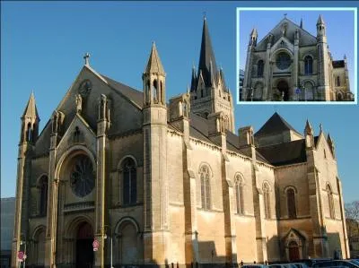 Quelle glise niortaise, de style noroman byzantin et acheve en 1866, fut finance en partie par l'empereur Napolon III ?