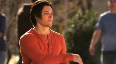 Pourquoi Emma est-elle gne au lyce ?