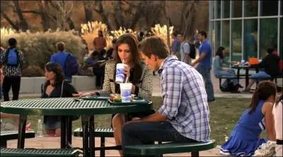 Au cours du djeuner, que raconte-t-elle  Luc ?