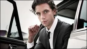 De quelle origine est son pre ?